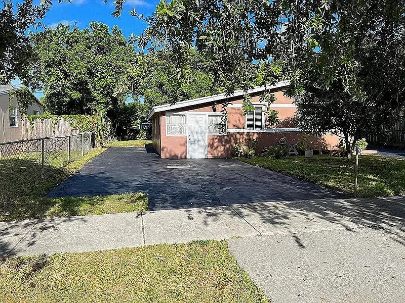 1 bed, $350 — Photo 3