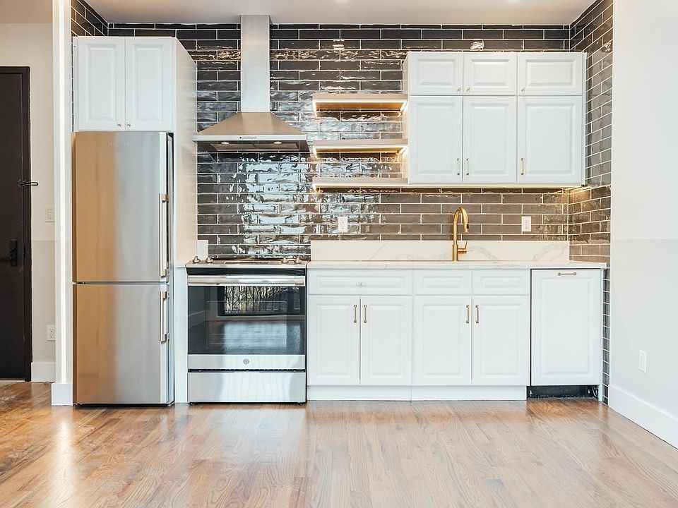1st image of 115 Stanwix St #822