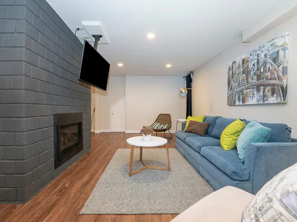 11710 NE Fremont St #B, Portland, OR 97220