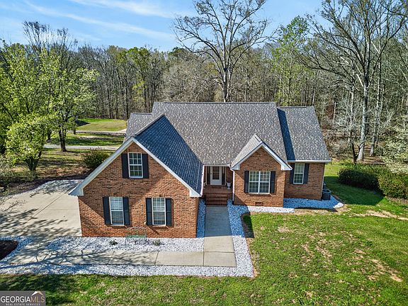 2nd image of 125 Whitehead Rd