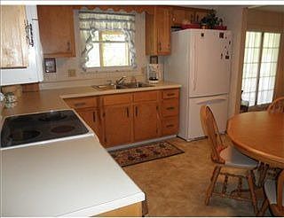 3rd image of 114 Farmington Dr