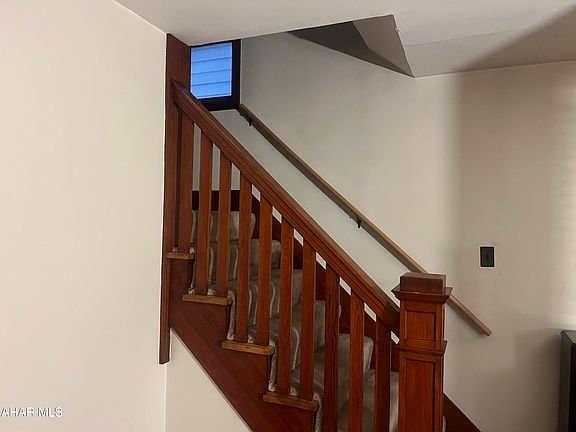 3rd image of 204 Bell Ave