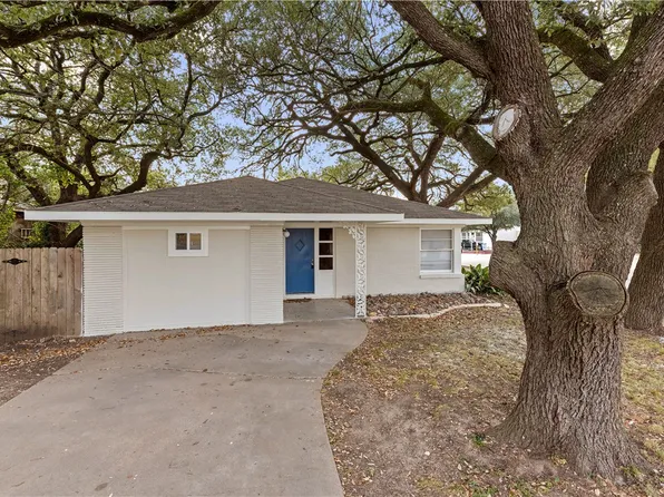 206 George Bush Dr E, College Station, TX 77840