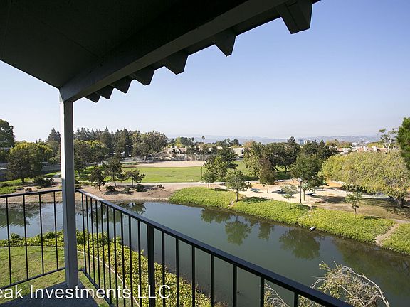 2nd image of 730 Mariners Island Blvd APT 32