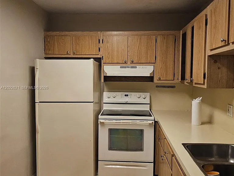8650 SW 149th Ave #305 — Photo 13