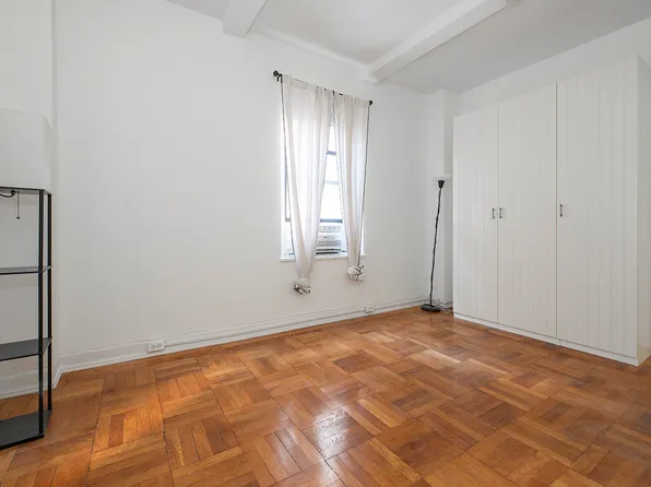 535 West 110th Street image 11 of 11