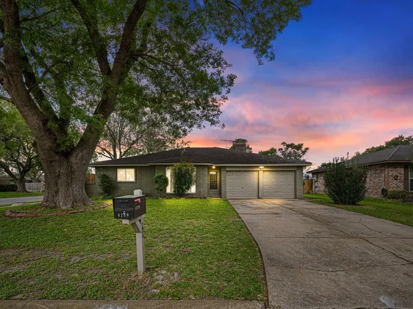 6230 Knollwest Dr, Houston, TX 77072