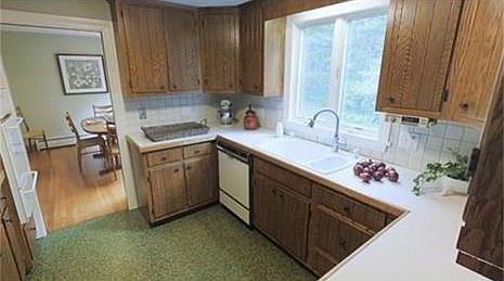 2nd image of 19 Bennett Hill Rd