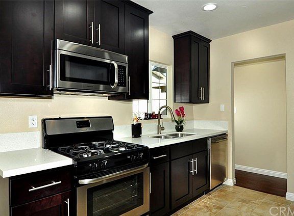 3rd image of 1139 Sandsprings Dr