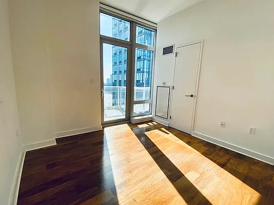 Rented by Evans Real Estate | media 22