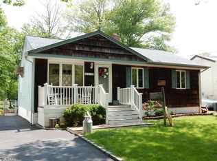 487 Bramhall Rd, Rahway, NJ 07065