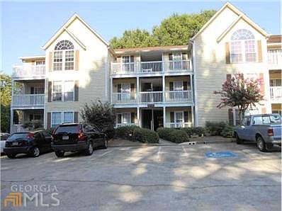 Spacious 2 bed/2 bath condo tucked away in quiet neighborhoo