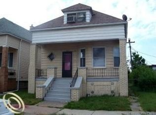 3826 Belmont St, Hamtramck, MI 48212