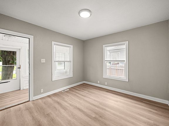 5th image of 1344 Hutton St