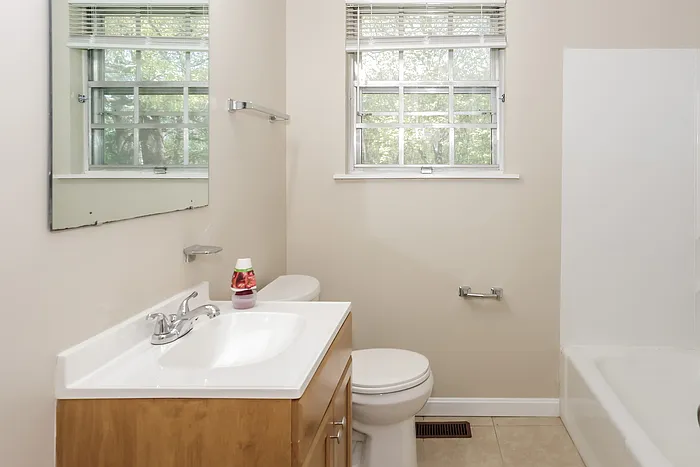 5041 Kyle Ln NW — Photo 13