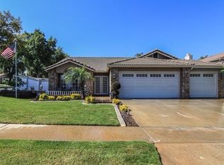 730 Black Oak Cir, Corona, CA 92881