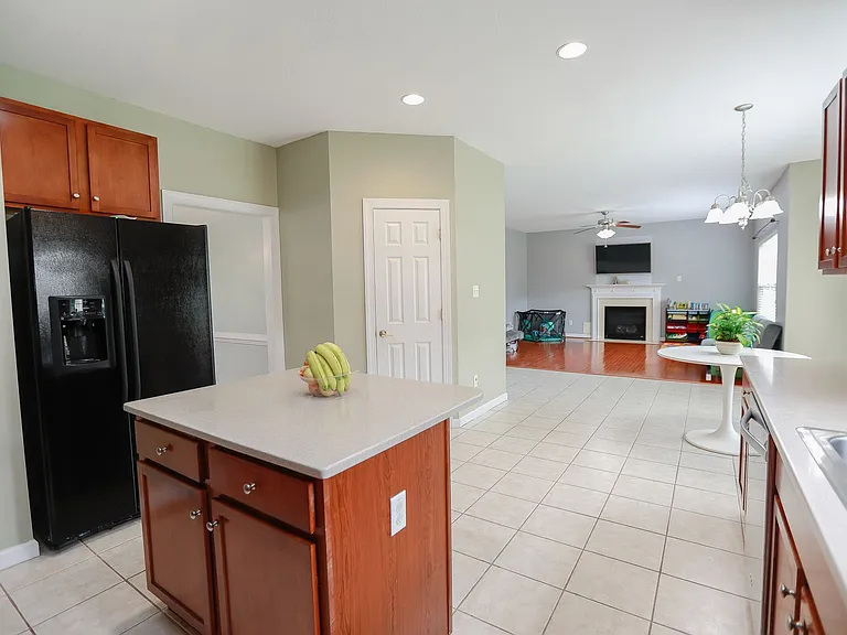 2200 Elijah St — Photo 4