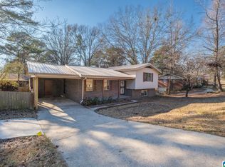 352 Pleasant Grove Rd, Pleasant Grove, AL 35127
