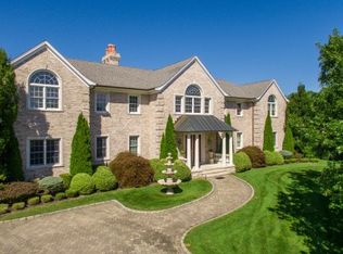 148 Chardonnay Dr, East Quogue, NY 11942