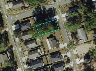 Xx Shar Mel Re Ln, Crawfordville, FL 32327