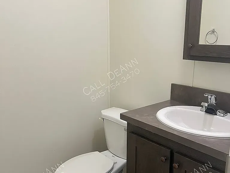 17 Greenwood Dr — Photo 11