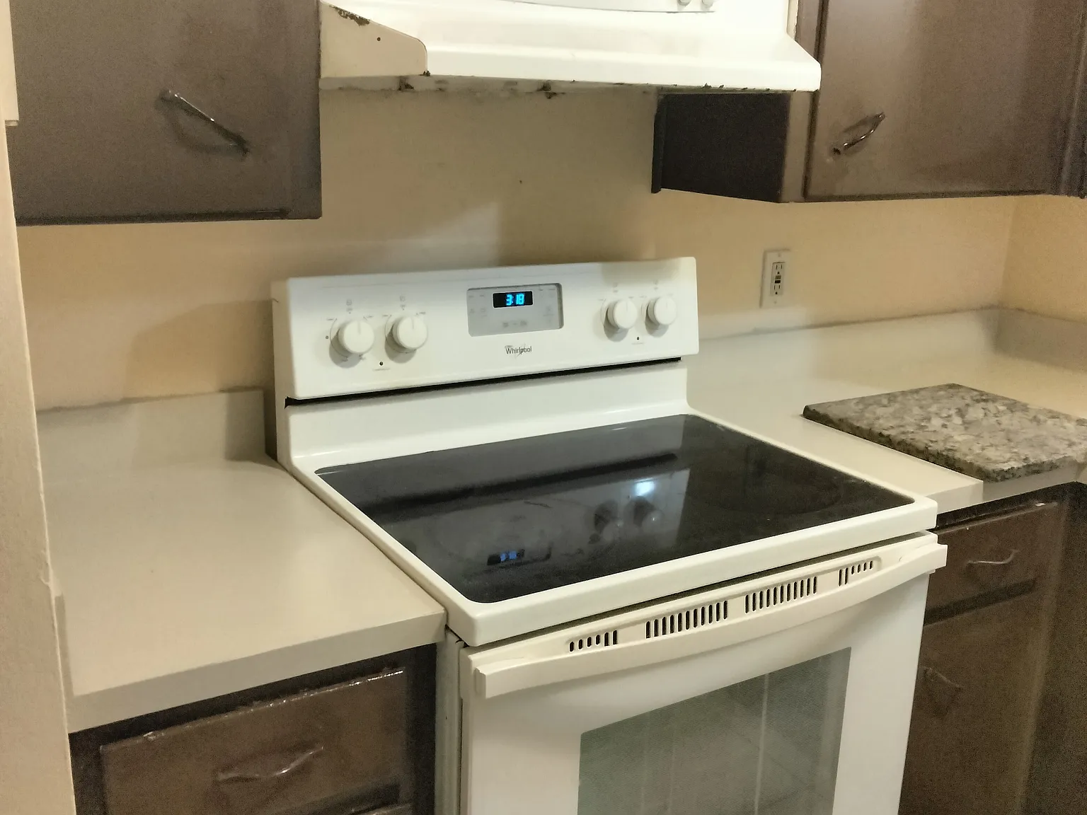 3 bed, 1462 sqft, $2,000 — Photo 3