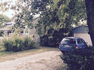 88 S Beck Rd, Lindenhurst, IL 60046