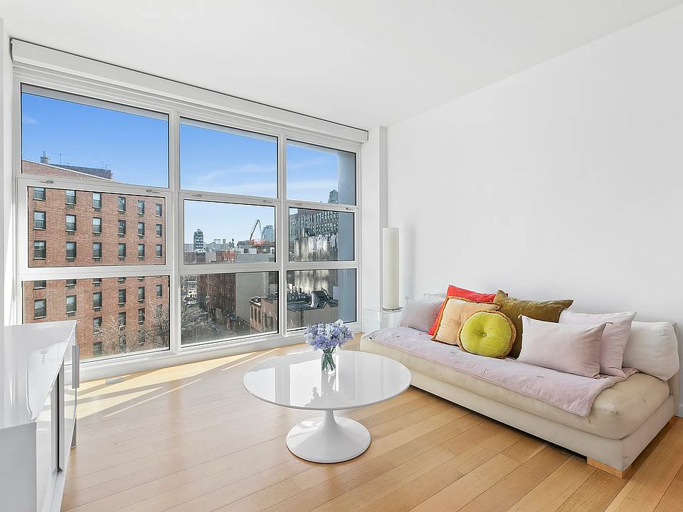 1st image of 250 Bowery APT 6E