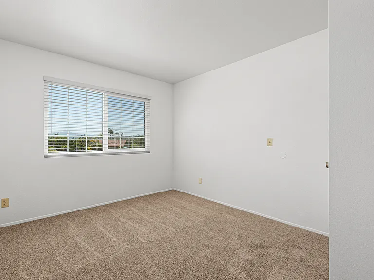 683 Wolf Point Ct — Photo 20