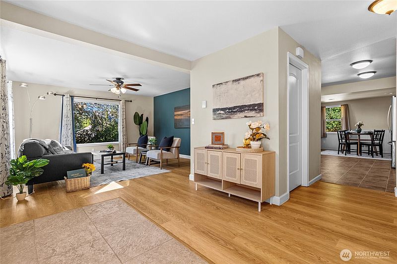 4th image of 2604 NE Denny Road
