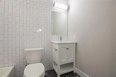 2207 N Broad St — Photo 27