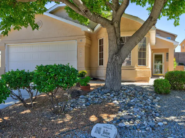 8512 Moon Eagle Dr NE, Albuquerque, NM 87113