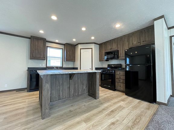 2nd image of 7204 E Grand River Ave #D2kp0a