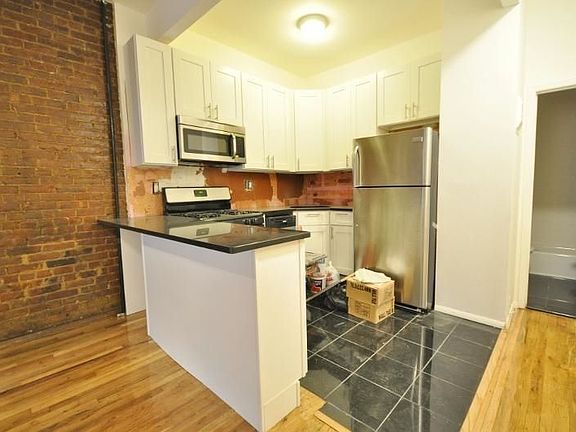 5th image of 103 W 86th St APT 3B