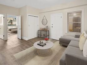 3912 N Central Park Ave, Chicago, IL