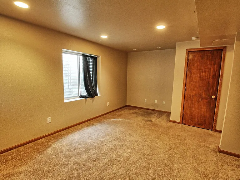 10732 Kimball St — Photo 16