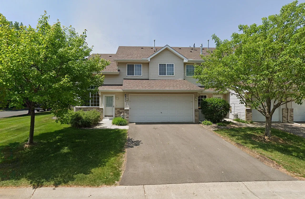 2 bed, 1.5 bath, 1358 sqft, $1,895 — Photo 1