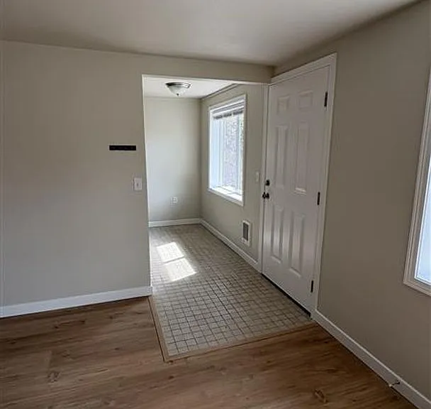 9240 Garrison Rd — Photo 3