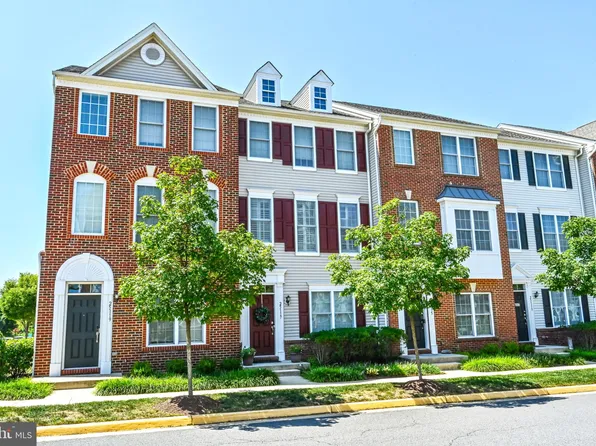 25117 McBryde Ter, Chantilly, VA 20152