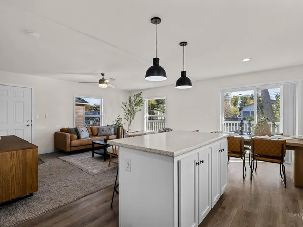 208 E 44th #3, Garden City, ID 83713