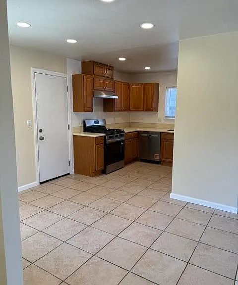 204 N X St — Photo 7