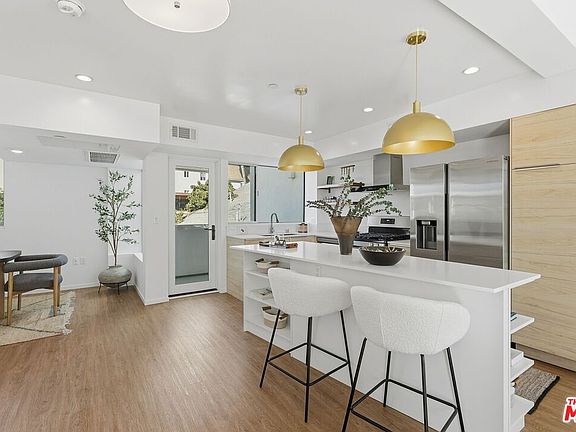 3rd image of 1244 14th St #D