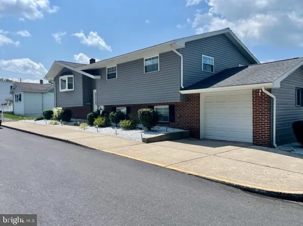 260 N Broad Mountain Ave, Frackville, PA 17931