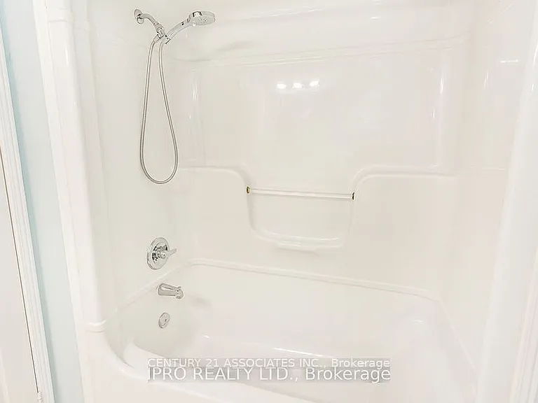 2410 Emerson Dr — Photo 24