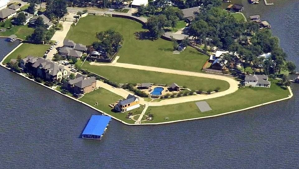 1st image of 168 Marina Dr