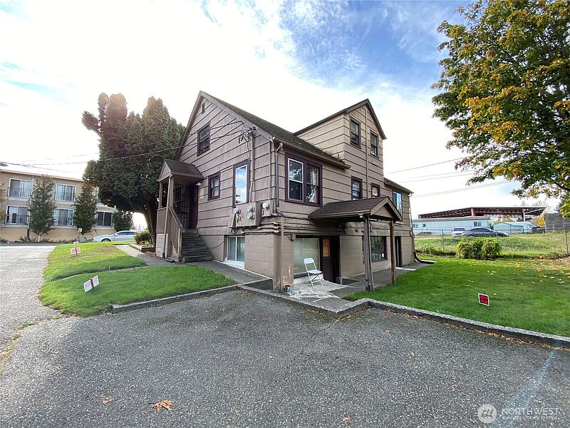 4th image of 3532 Mary Elder Road NE