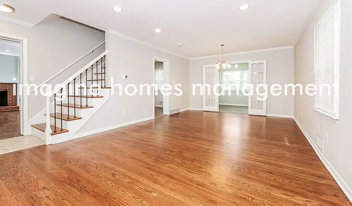7614 W 95th Ter — Photo 2