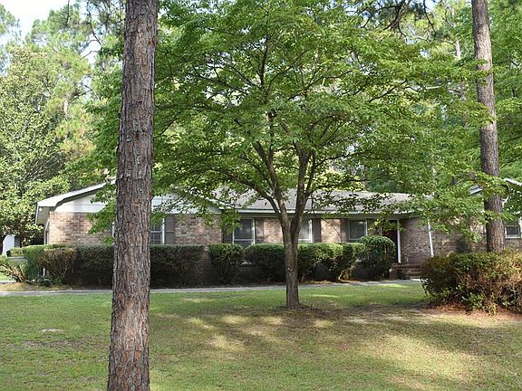 2nd image of 804 E Grossman Dr