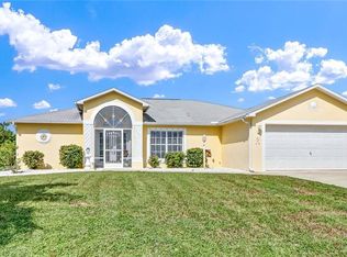 615 SE 30th Ln, Cape Coral, FL 33904