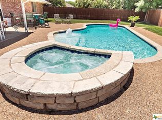 3005 Oakwood Dr, Belton, TX 76513
